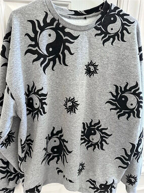 New Girl Order Yin Yang Sun Celestial Boho Graphic Print Sweatshirt Gray Black
